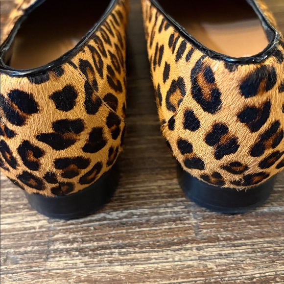 Clarks Un Blush Ease Leopard Print Pony Hair Loafers Flats Comfort Size 8.5 - Picture 5 of 9